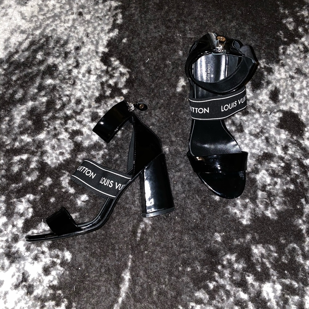 LV heels 9